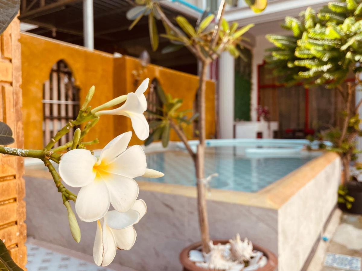 Mandala Beach Villa Jomtiean Haat Jomtien Eksteriør bilde
